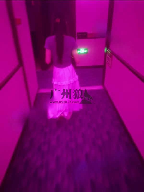 d.jpg